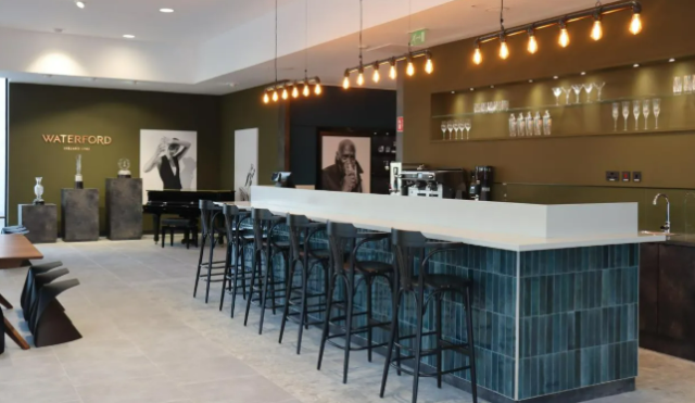 Waterford Bar